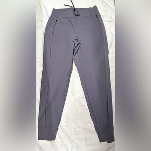 Athleta Headlands Hybrid Trek jogger sz 8